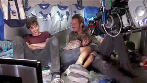 Nick Robinson Ty Simpkins And Chris Pratt Behind The Scenes Jurassic World Nick Robinson