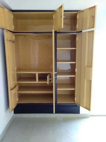 3 Doors Teak Wooden Wardrobe Without Locker At Rs 450 Sq Ft In