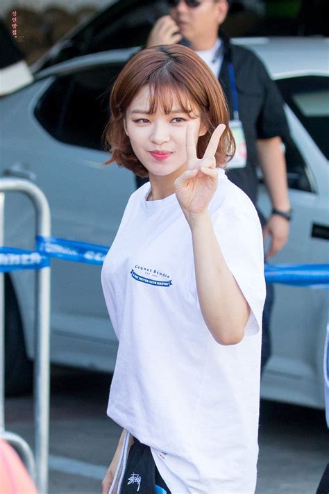 170929 K POP WORLD FESTIVAL IN CHANGWON 출근 in 2022 Twice jungyeon