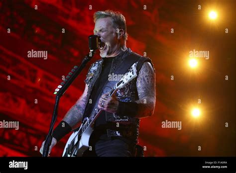 James Hetfield Metallica Lead Singer High Resolution Stock Photography ...