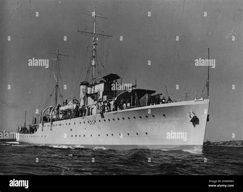 Hmas Swan Sloop Hi Res Stock Photography And Images Alamy