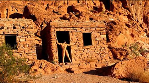 BrandiMae ONE RED SMOKING HOT MUSCLE BABEVERSION WMV