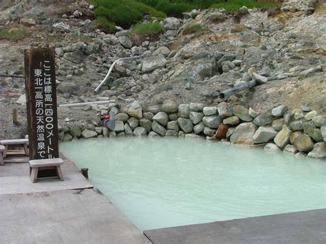 岩手八幡平温泉郷「藤七温泉 彩雲荘」4月30日から営業開始！東北最高地・海抜1400mの秘湯。雄大な山の大自然の中で天然泥パック