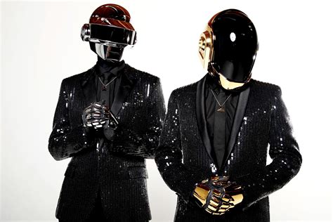 Тома Бангальтер из распавшегося дуэта Daft Punk анонсировал свой первый ...