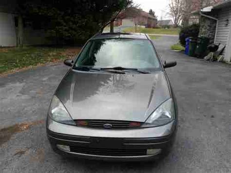 Sell Used 2004 Ford Focus Zts Sedan 4 Door 23l In Hagerstown Maryland