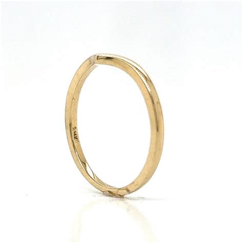 Slight V Shaped Wedding Band In 14k Yellow Gold Gem