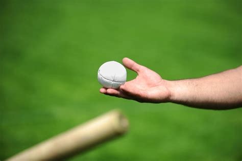 Coaching Catching In Rounders Pe Blog