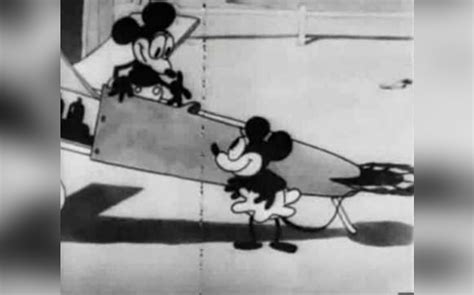 Mickey Mouse Ésta fue la primera aparición del ratón Grupo Milenio