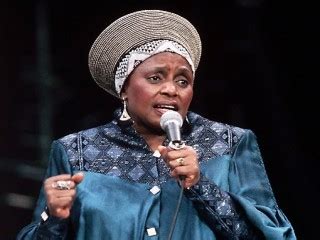 Miriam Makeba biography, birth date, birth place and pictures