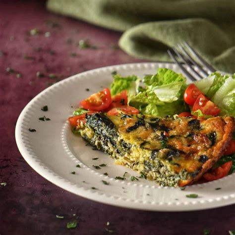 Easy Crustless Spinach Quiche Recipe She Loves Biscotti