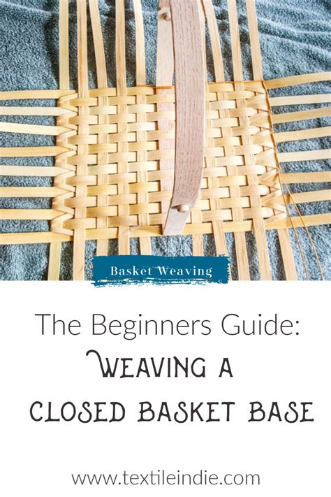 How To Weave A Closed Basket Base Basket Weaving Patterns Basket