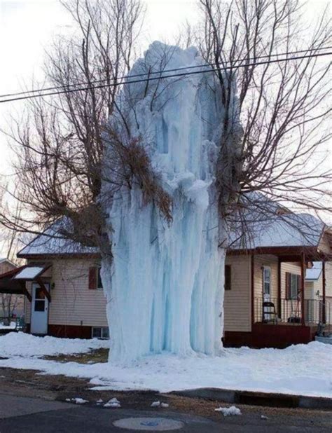 When A Fire Hydrant Bursts In Freezing Weather Imgur