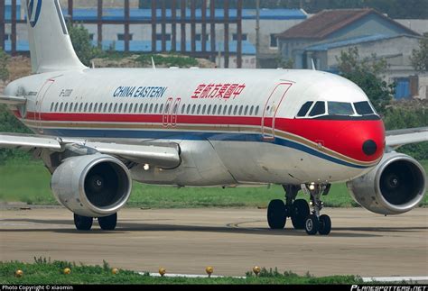 B China Eastern Airlines Airbus A Photo By Xiaomin Id