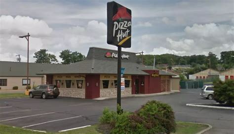 Long-Time Hudson Valley Pizza Hut Closes Up Shop