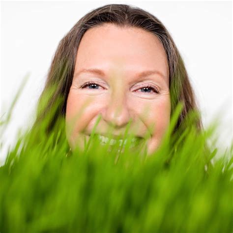 Fresh Wheatgrass Girl Youtube
