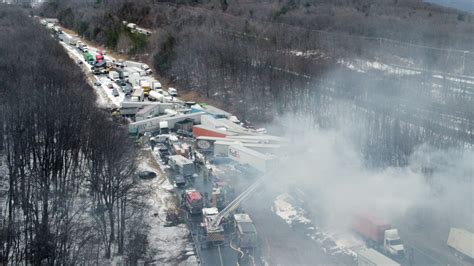 Massive Pile Up On Interstate 81 In Schuylkill County