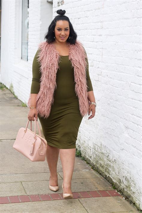 Rochelle Plus Size Beauty Blogger Plus Size Fashion For Women Plus