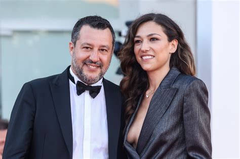 Le Effusioni Tra Matteo Salvini E Francesca Verdini A Venezia Tutte Le