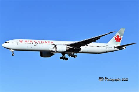 C FIVQ Air Canada Boeing 777 333ER DSC 1033 From The Archi Flickr