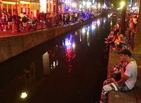 20 Fascinating Facts About Red Light District Amsterdam Camadvisers