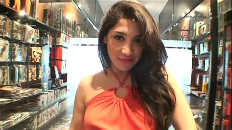 Morenaza De Espa A Follando Duro En Un Sex Shop Xxx Porno Gratis
