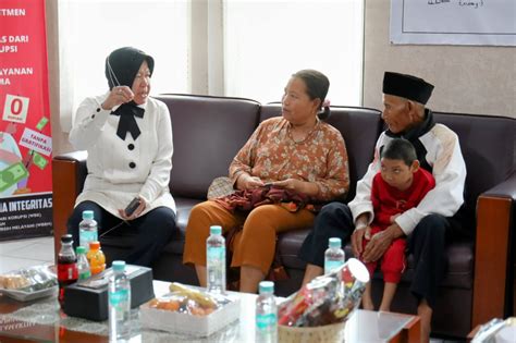 Kemensos Dan Kitabisa Berikan Donasi Dan Bantuan Atensi Di Sukabumi