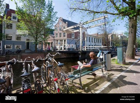 Bridge Over Groenburgwal Amsterdam Netherlands Stock Photo Alamy