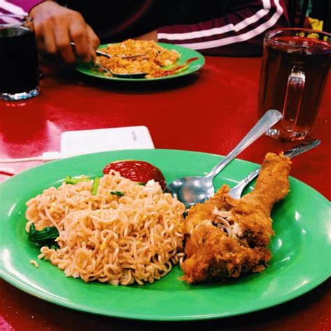 Maggi Goreng Ayam Food And Drinks Chilled And Frozen Food On Carousell