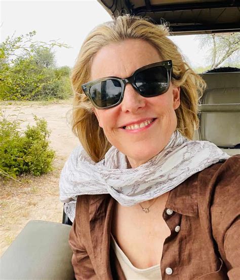 What To Wear On Safari Midlife Globetrotter