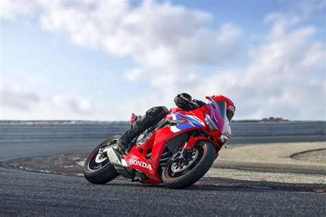 Motorrad Vergleich Honda Cbr R Vs Honda Cbr F