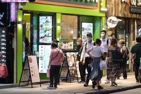 消費券丨餐飲業生意漲15 電器行人流多三成 香港 大公文匯網