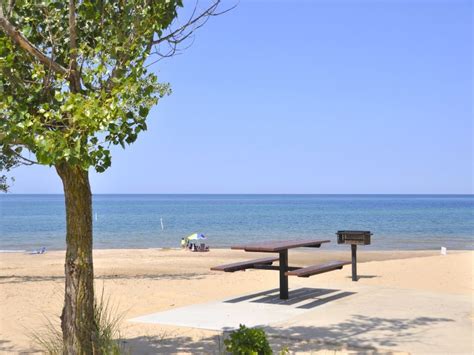 North Beach Park 2024: The Secret Lake Michigan Beach that Families ...