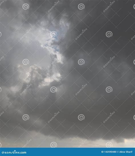 Nuvens Dram Ticas E Temporal Do C U Foto De Stock Imagem De Exterior