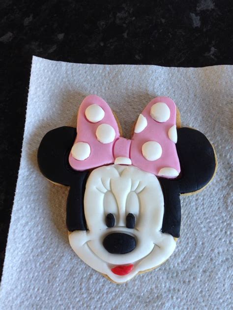 Pin On Personalizados Da Minei Sugar Cookie Minnie Cake