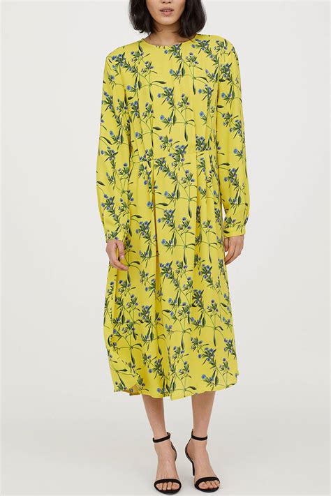 Zara Floral Midi Dress Will This Be The Most Popular Dress Of The Summer Glamour Uk