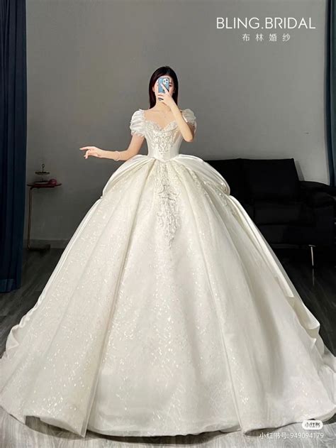 Ghim C A Leeann Parker Tr N Stunning Wedding Gowns D P V Y C I