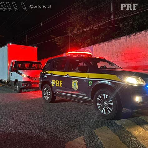 Prf Apreende Em Aparecida Pb Carga De Cigarros Contrabandeados Avaliada