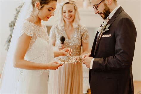 Quel est le rôle d un officiant de cérémonie