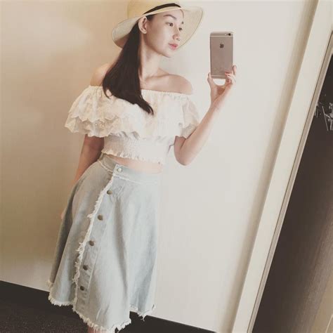 4 hot girl đẹp lên trông thấy sau khi sinh con