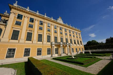 Famous Schonbrunn Palace in Vienna, Austria Editorial Stock Image ...