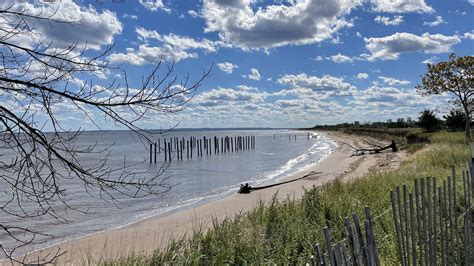 Great kills park closures are frustrating weekend visitors this summer 8