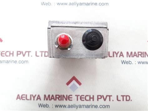 Johnson Controls P77aaa 9301 Pressure Switch Aeliya Marine