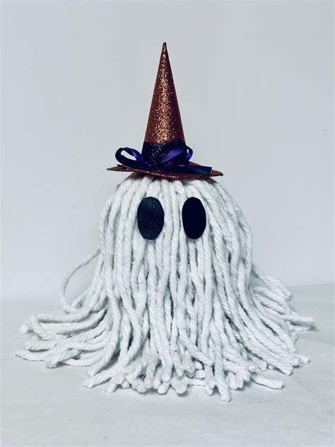 DIY Dollar Tree Viral Mop Ghost Easy Fall Dollar Store Craft Projects