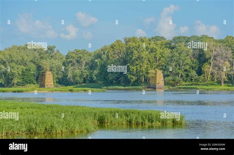 The Kankakee River flowing through Kankakee River State Park in Indiana ...