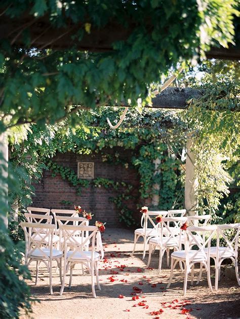 Romantic Botanical Garden Wedding Ideas | Garden wedding venue, Garden ...