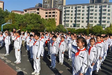 喜迎二十大，争做好队员——记正源小学2022年“十一三”建队日入队仪式 正源学校 一切为了孩子的健康成长