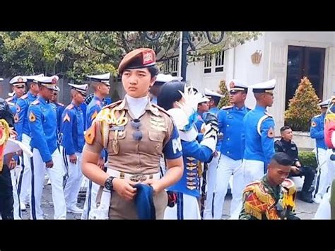 Ganteng2 Cantik2 Momen Taruna Taruni AAU Persiapan Display Drumband