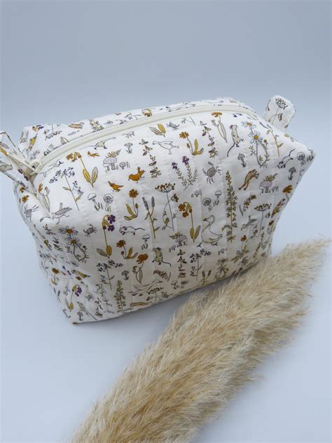 Trousse De Toilette Matelass E Liberty Th O Tijala