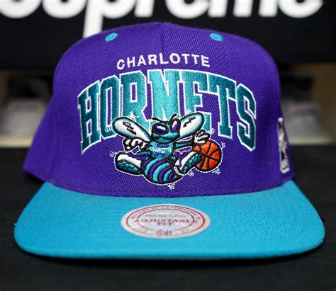 MITCHELL & NESS SNAPBACK HAT "CHARLOTTE HORNETS" – Vintage Variation