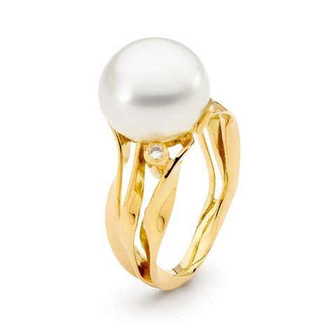 Yellow Gold Baby Seagrass Ring Allure South Sea Pearls